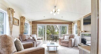 Host & Stay | Butterfly Lodge