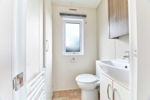 Baignoire, serviettes fournies