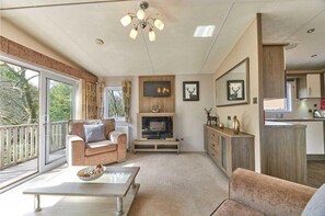 TV, DVD player, offices