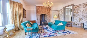 Host & Stay | Peacock House