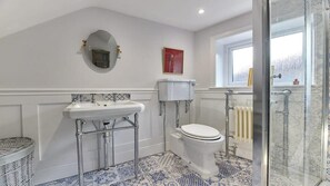 Bruser, hårtørrer, håndklæder