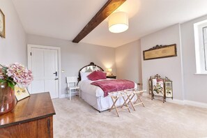 4 bedrooms, iron/ironing board, free WiFi, bed sheets - Host & Stay | The Old Workhouse (Alnwick)
