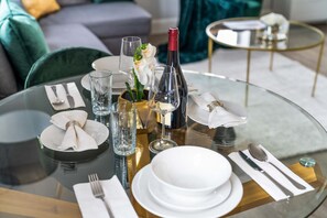 Deluxe Apartment, Ensuite | Private kitchen