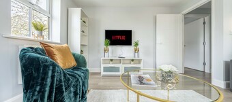 中央梅登黑德豪華公寓