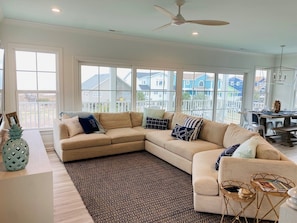 House, 5 Bedrooms | Living area | TV, smart speakers