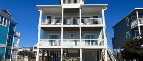 Maison, 5 chambres | Extérieur