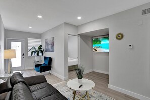 The Atelier Family Loft | Living area | Smart TV - Bay Harbor Boutique Vacation Rental (Bay Harbor Islands)