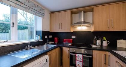 2 Riverside Cottages, Yoxford