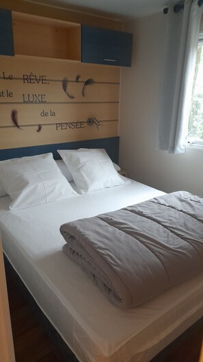 3 bedrooms, travel crib, WiFi - Mobilhome near Puy du Fou (La Boissière-de-Montaigu)