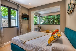 5 bedrooms, in-room safe, desk, iron/ironing board