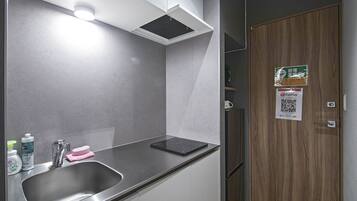 Elite Condo, 1 Bedroom | Private kitchen | Mini-fridge, microwave, stovetop, electric kettle