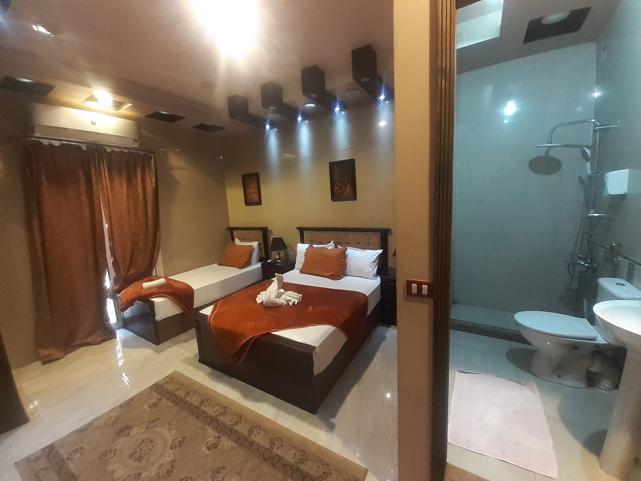 Photo - Cairo Plaza 90 Hotel