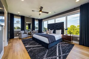 4 bedrooms, desk, iron/ironing board, WiFi