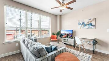 Televisión y oficina