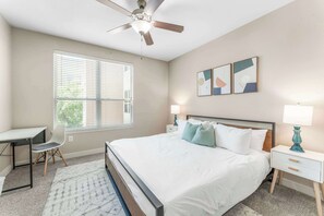 2 bedrooms, desk, iron/ironing board, WiFi