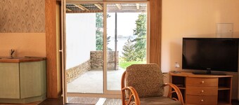 Ferienwohnung direkt am See mit eigenem Zugang.