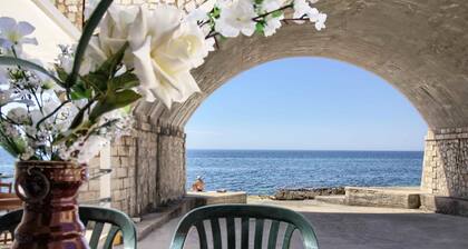 La casa in riva al mare by LoveSud