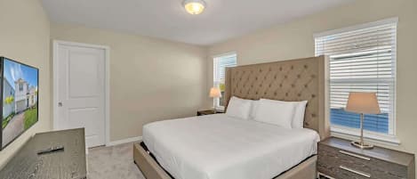 8 chambres, fer et planche à repasser, lit de bébé portatif, Wi-Fi