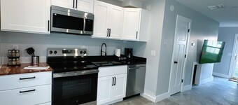 Spacious & Charming ★ UNC Home ★ Monthly Townhome ★ Pet Friendly