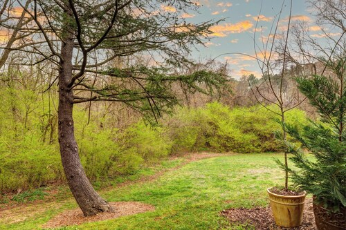 Spacious & Charming ★ UNC Home ★ Monthly Townhome ★ Pet Friendly