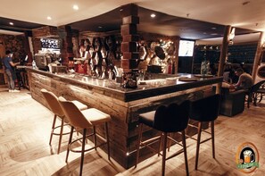 Bar (in der Unterkunft)