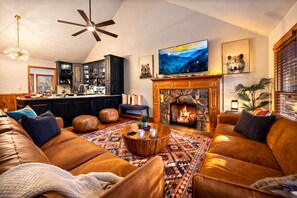 Smart-tv, pejs, videospil, dvd-afspiller