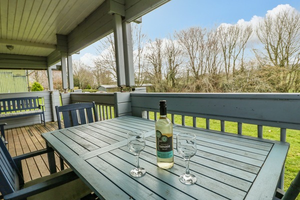 Cottage | Balcony