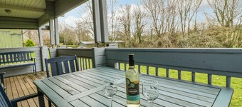 Orchard Lodge