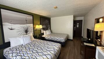 Economy Double Room, 2 Queen Beds, Non Smoking