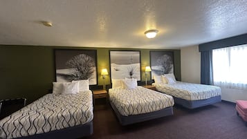 Economy Triple Room, Multiple Beds, Non Smoking