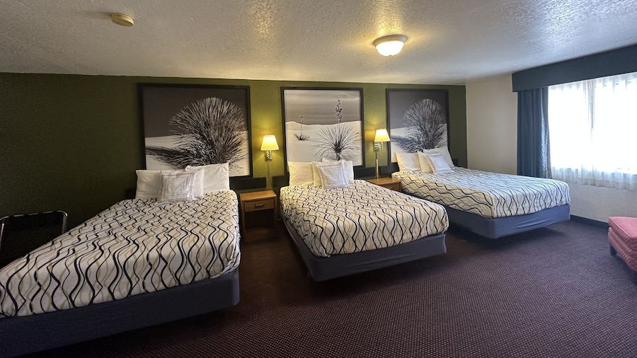 Simple Rewards Inn