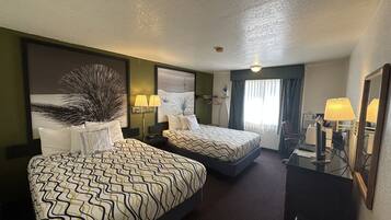 Economy Double Room, 2 Queen Beds, Non Smoking
