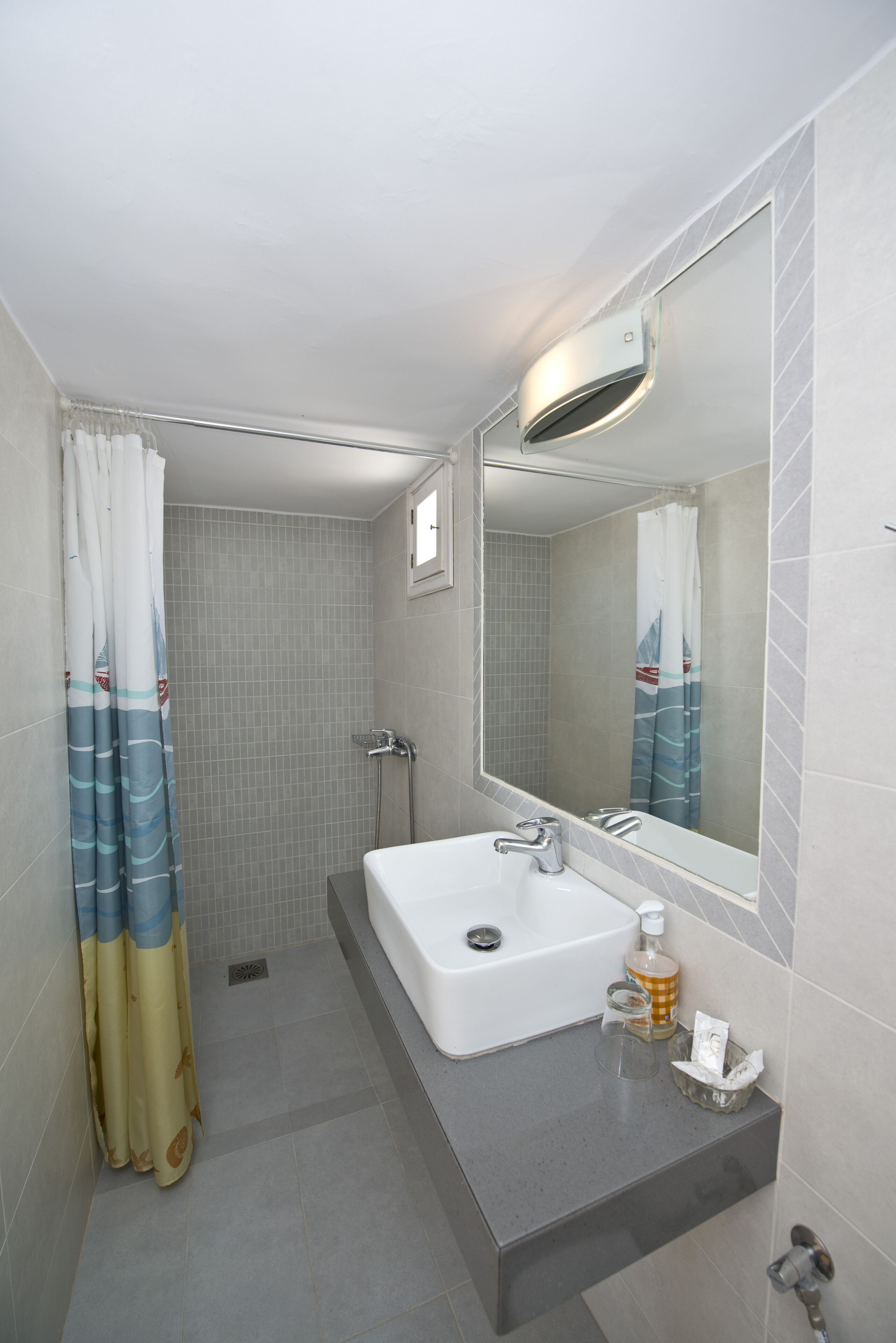 Photo - Karboni Hotel