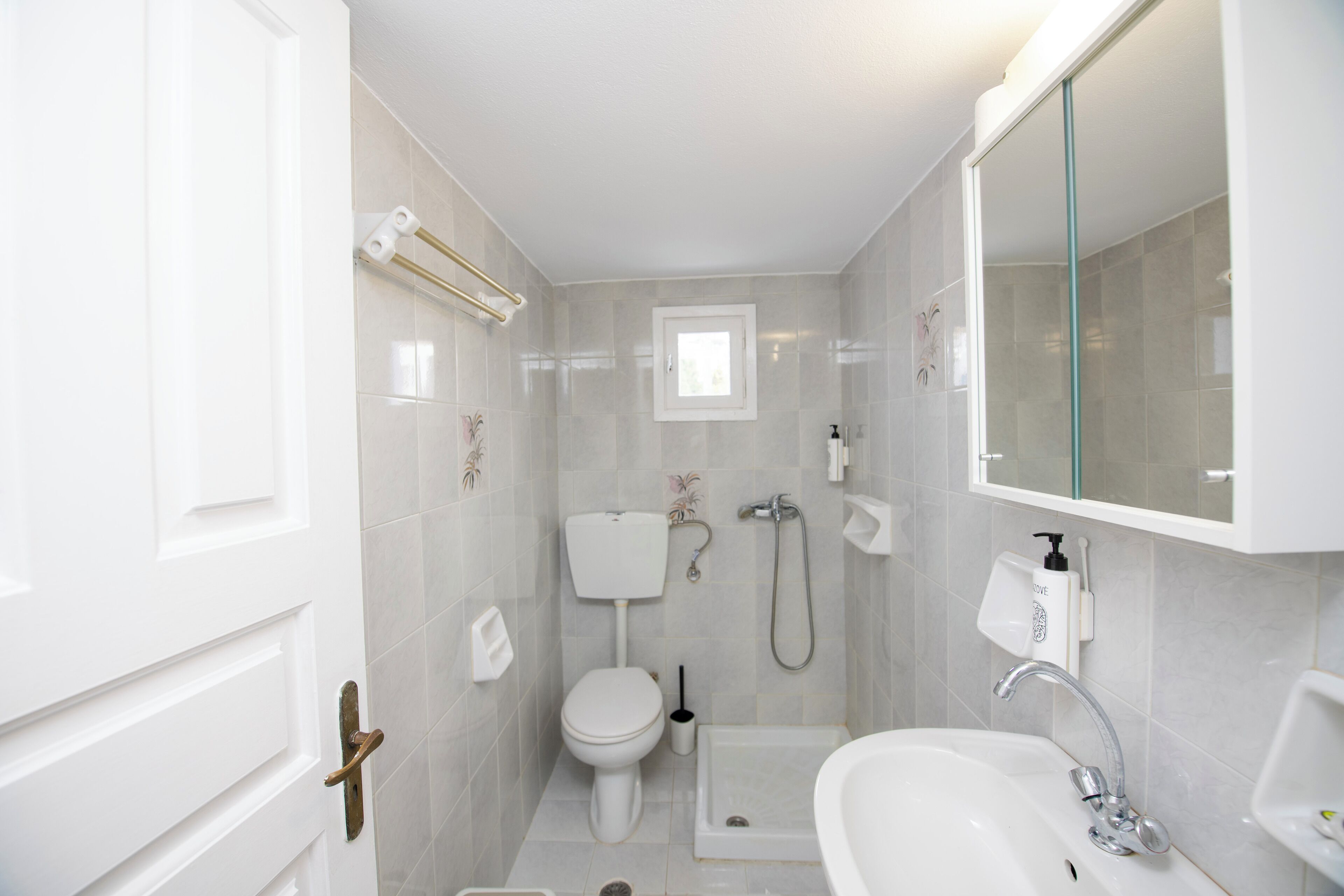 Photo - Karboni Hotel