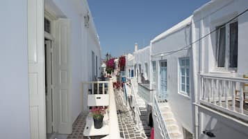 Quarto triplo standard | Terraço/pátio