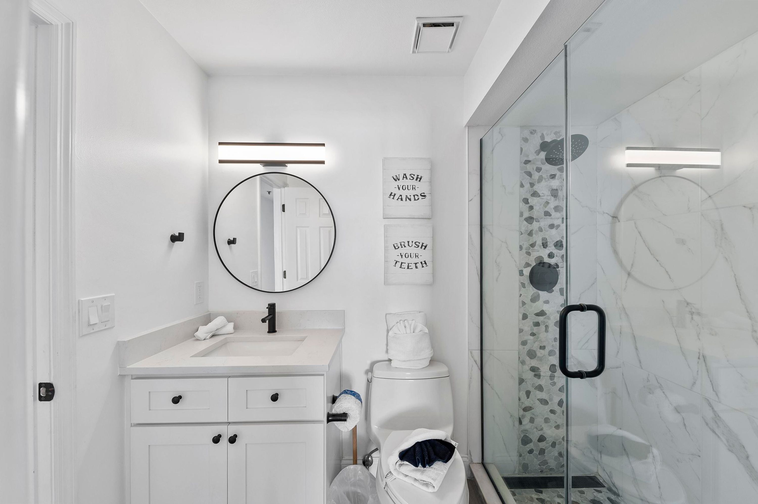 Apartment | Bathroom