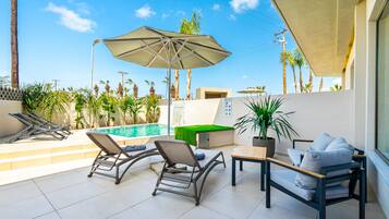 Deluxe Suite, Private Pool | Balcony view