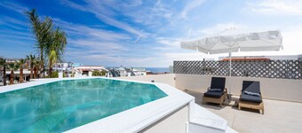 Pathos SeaSide Suites