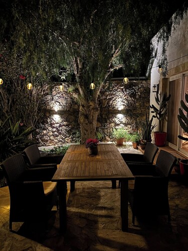 Home2Book Casa Julianna, Dream Oasis with Pool