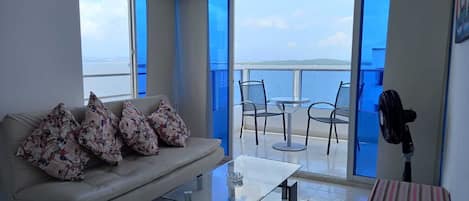 Panoramic Apartment | Living area