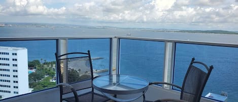 Panoramic Apartment | Terrace/patio