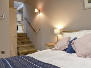 1 bedroom, free WiFi, bed sheets - The Old Shippon at New Ringstones Farm (Rowarth)