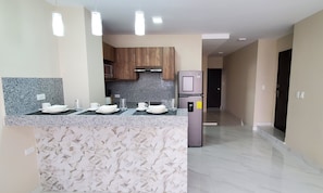 Deluxe Apartment, 2 Bedrooms, City View | Dining room - NCG Suite Centro 9 de Octubre - 1 (Guayaquil)