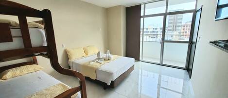 Business-lejlighed | 1 soveværelse, individuelt design, strygejern/strygebræt, gratis Wi-Fi