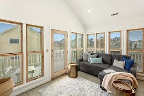 TV, fireplace, DVD player, table tennis