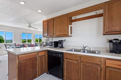 1702 Sandpiper Lookout *4 Min Walk to Beach