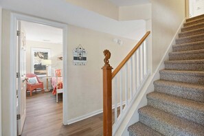 Interior - 2020 Merryweather * 4 Min Walk to Beach (Duck)