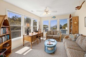 TV, fireplace, table football - Merryweather: Pool, Hot Tub, Ocean + Sound Access (Duck)