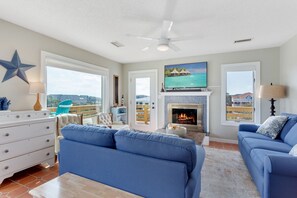 Smart TV, DVD player - 3043 Sandy Shores * 5 Min Walk to Beach * Pool (Southern Shores)