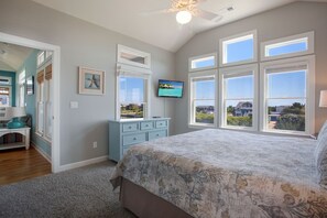 6 bedrooms, iron/ironing board, free WiFi, bed sheets